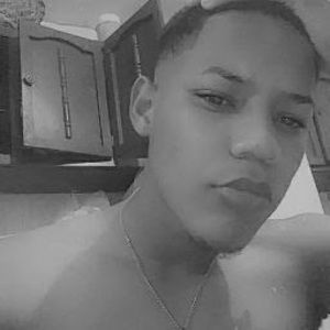 Meet your Posher, Cesar